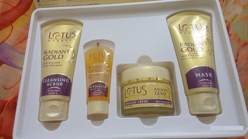 Lotus Herbal Gold Radiance Cellular Glow Facial Kit