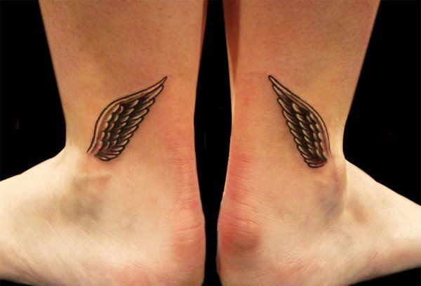 60+ női boka tetoválás