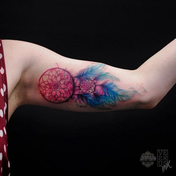 60 Dreamcatcher Tattoo Designs za ženske