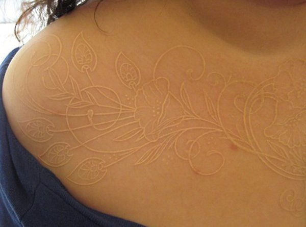 60+ ötletek fehér tinta tetoválásokra
