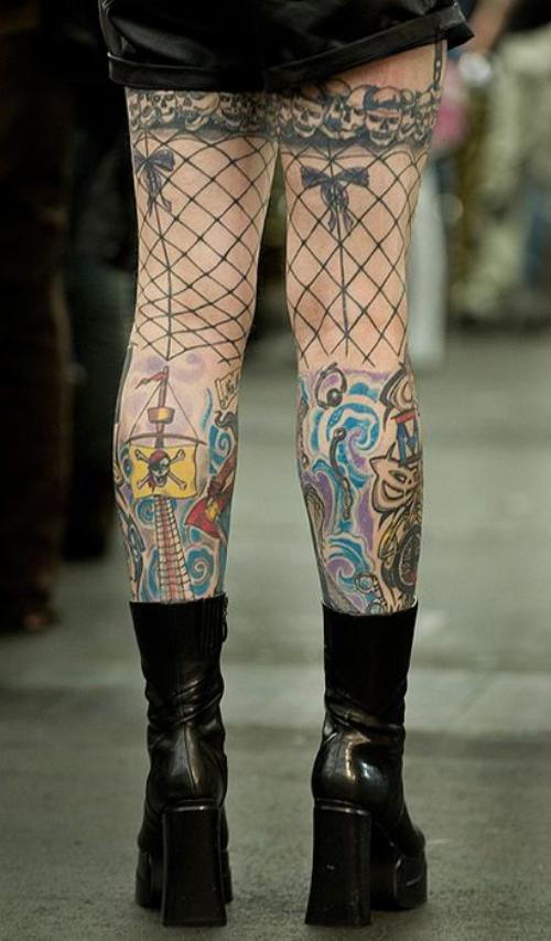 ciudat-ciorapi-tatuaj