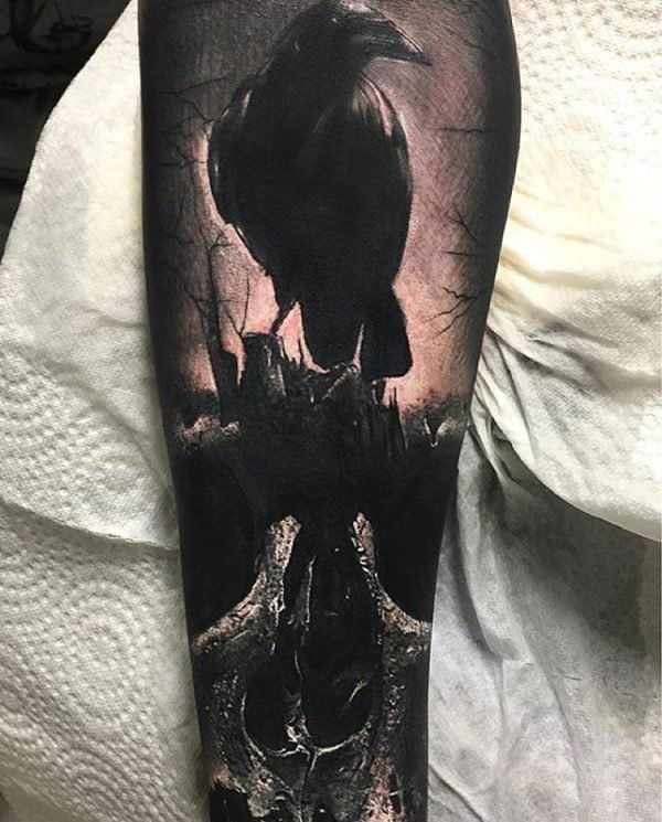 Întuneric Raven tattoo