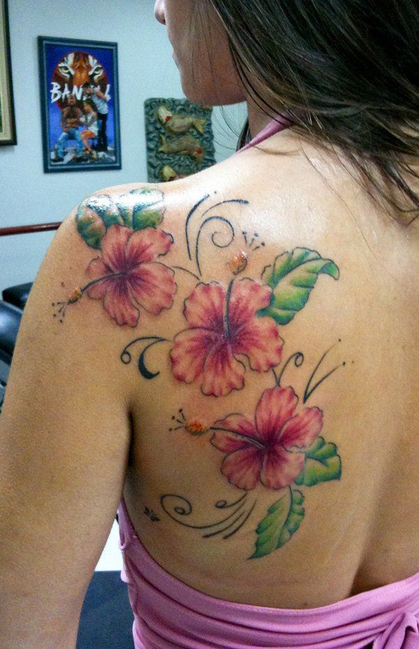 65+ gražūs gėlių tatuiruotės dizainai