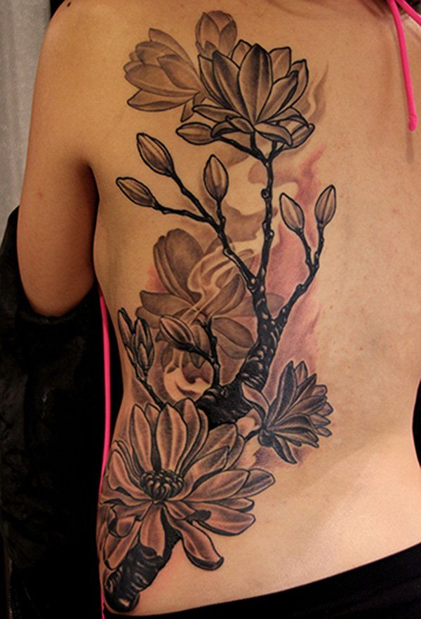 65+ gražūs gėlių tatuiruotės dizainai