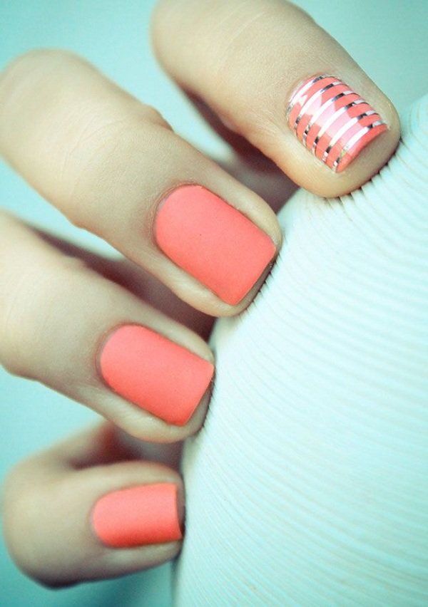 Summer nails with silver stripes