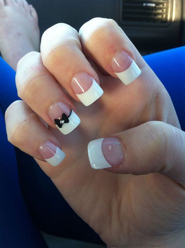 18 Bow French Manicure