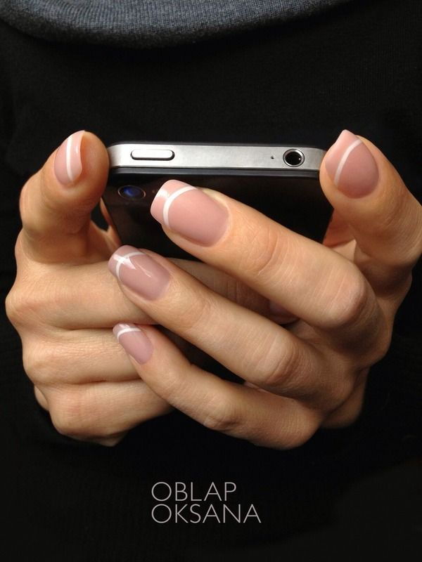 66 French Manicure