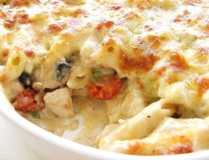 Pasta bake with chicken and bacon