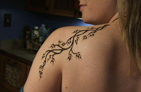 simplu-Heena-umăr-tatuaj-simplu-și ușor de Mehandi-design-pentru-începători