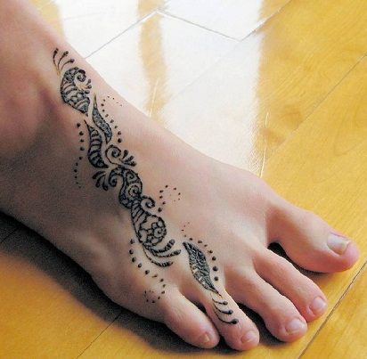 nuostabi pėdų tatuiruotė-paprasta ir lengva-mechanija-dizainas-for-pradedantiesiems