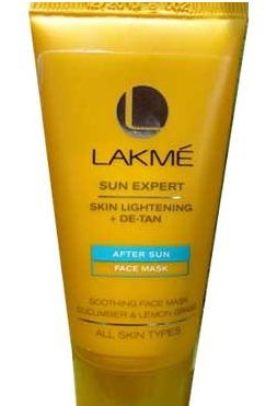 Lakmé Sun Expert Skin Lightening Face Mask