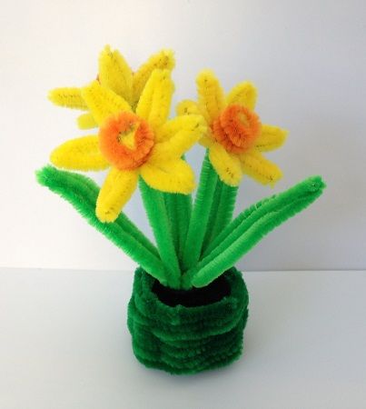 graži Daffodil Pipe Cleaner Crafts