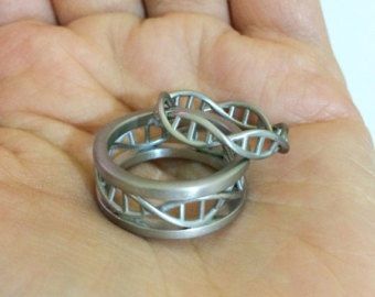 cupluri DNA Wedding Ring Sets