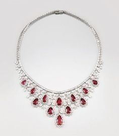 Pară shaped Ruby -Diamond Necklace