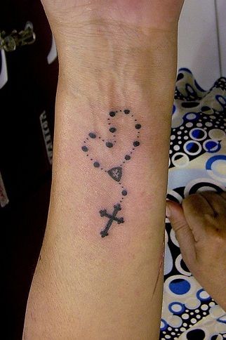 Sensational Rosary Beads Tattoo Design