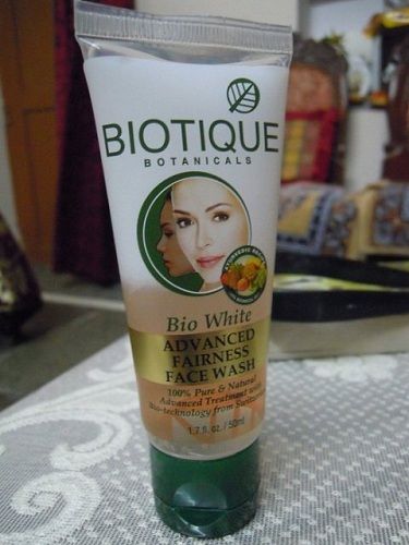  Biotique Bio White Advanced Fairness Face Wash