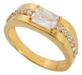 Single Diamond Ring for Men in Gold