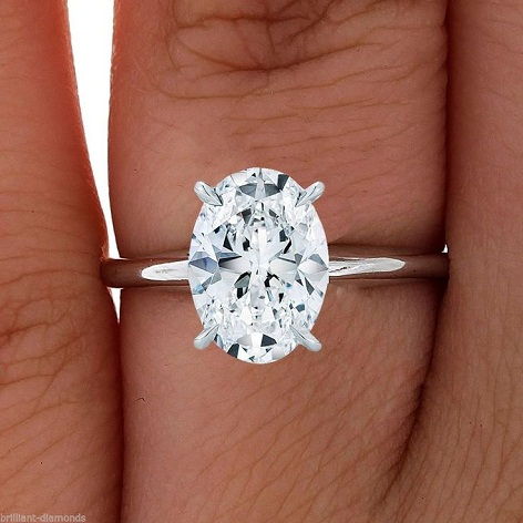 Ovális Cut 2-Carat Diamond Ring
