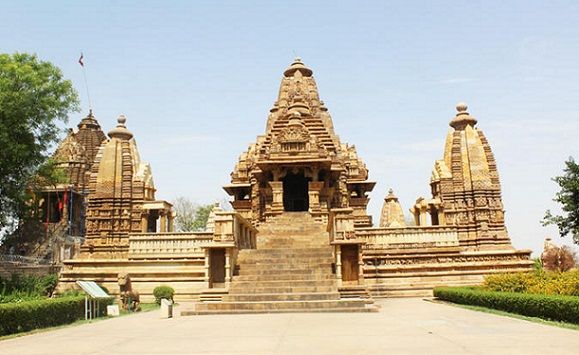 Medaus mėnesį Places in India in February-Khajuraho