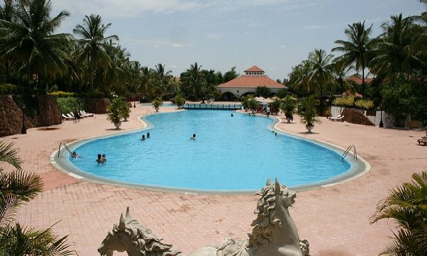 luna de miere-locuri-aproape-bangalore_golden-palmele-resort
