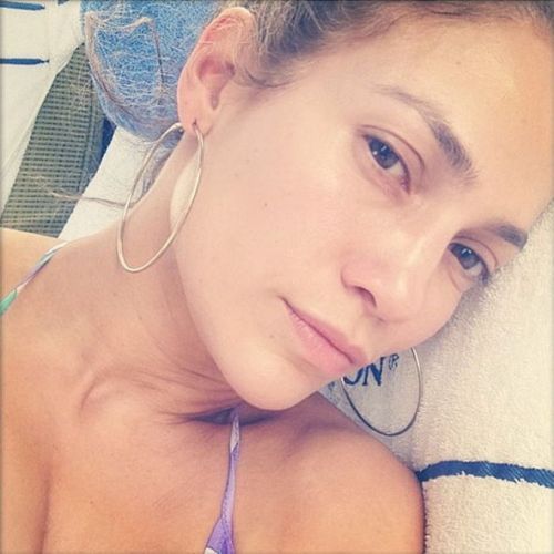 Jennifer Lopez without makeup 8