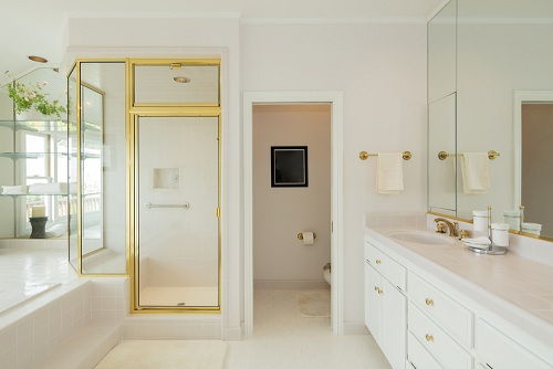 Luxos Bathrooms with Gold – Never Goes Old