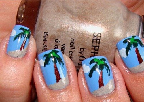 Aiškus day palm tree nail art