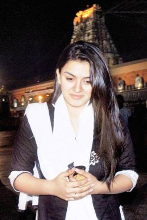 9 Best Pictures Of Hansika Motwani Without Makeup | Styles At Life