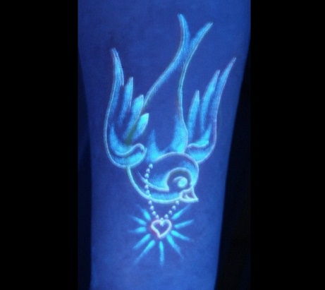 Impresionant UV Light Tattoo Designs