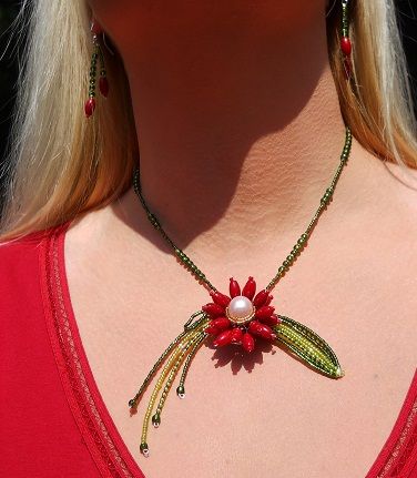 Tiger Lily Bead Necklace