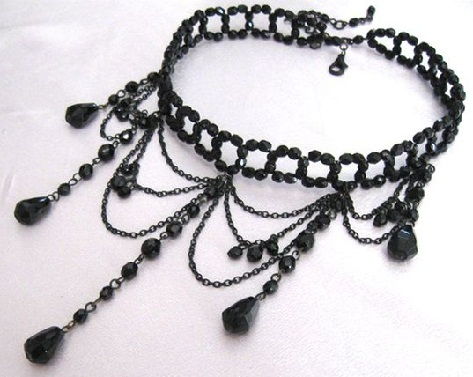 Choker bead necklace