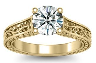 Grynas Gold Solitaire Engagement Ring
