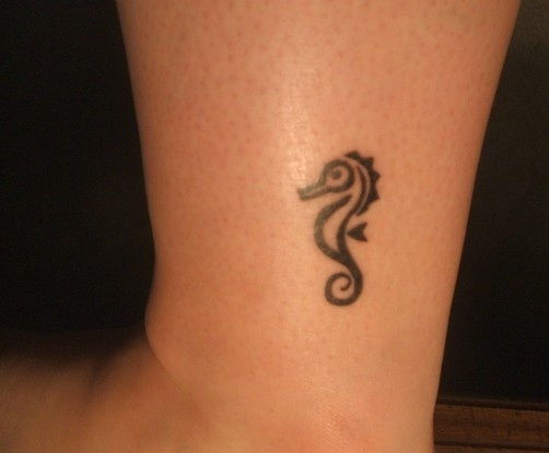 Preprosto Seahorse Tattoo