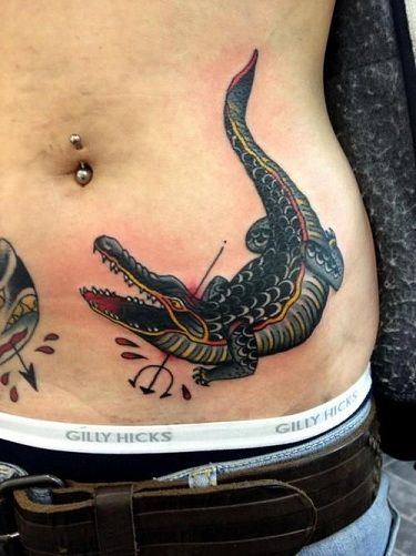 Hagyományos Alligator Tattoo Design