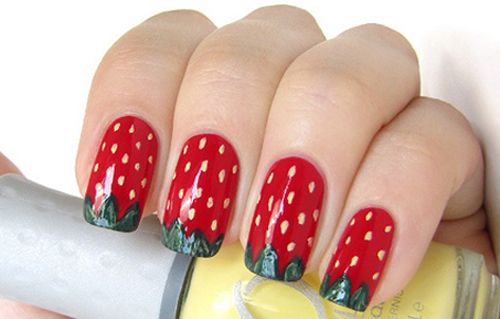 căpșună nail art