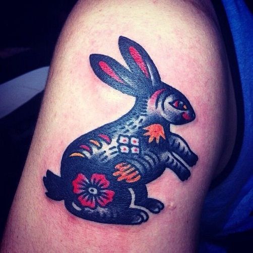 Tradiţional Rabbit Tattoo Design
