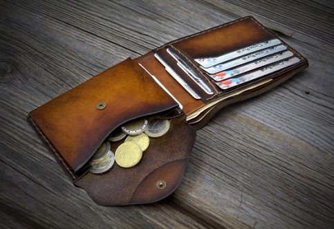 Bifold-piniginė su moneta-kišenė