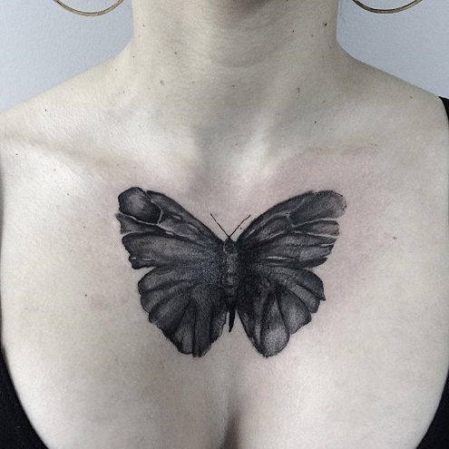 Įspūdingas Moth Tattoo Design