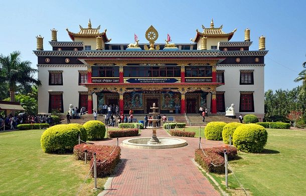 celebru Buddhist Temples in India-Namdroling Nyingmapa Tibetian Monestary
