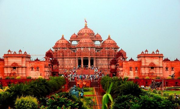 celebru Hindu Temples in India-Akshardham Temple delhi