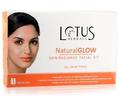 Lotus Herbals Natural Glow and Skin Radiance Facial Kit