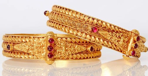 temple-jewellery-bangle-designs-simple-pearl-studded-temple-bangle