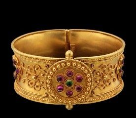 temple-jewellery-bangle-designs-broad-temple-bangle-with-beautiful-beads