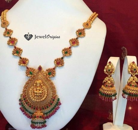 temple-jewellery-necklace-designs-pink-diamond-studded-necklace