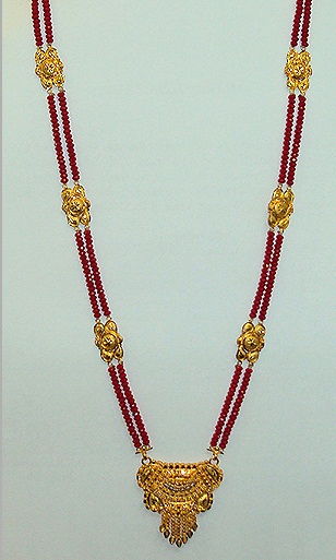 Red beads mangalsutra