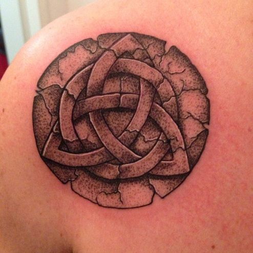 Keltų kalba Knot Stone Work Tattoo Design