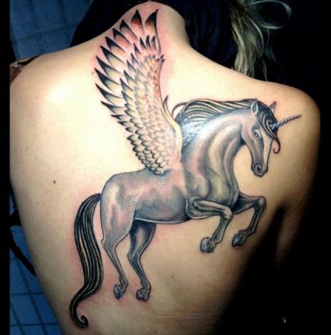Hatásos Unicorn Tattoo Designs