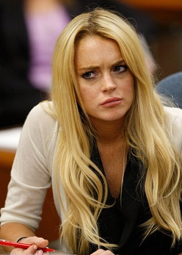 Lindsay Lohan without makeup3
