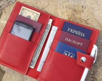rdeča Travel Wallet