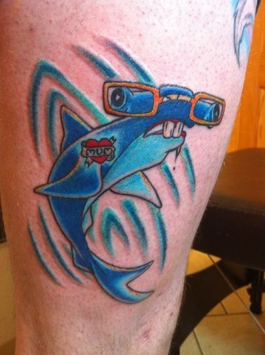 Anotacija Shark Tattoo